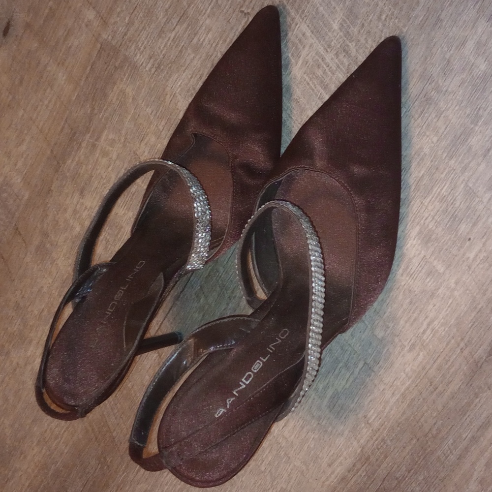 BANDOLINO SLINGBACK HEELS